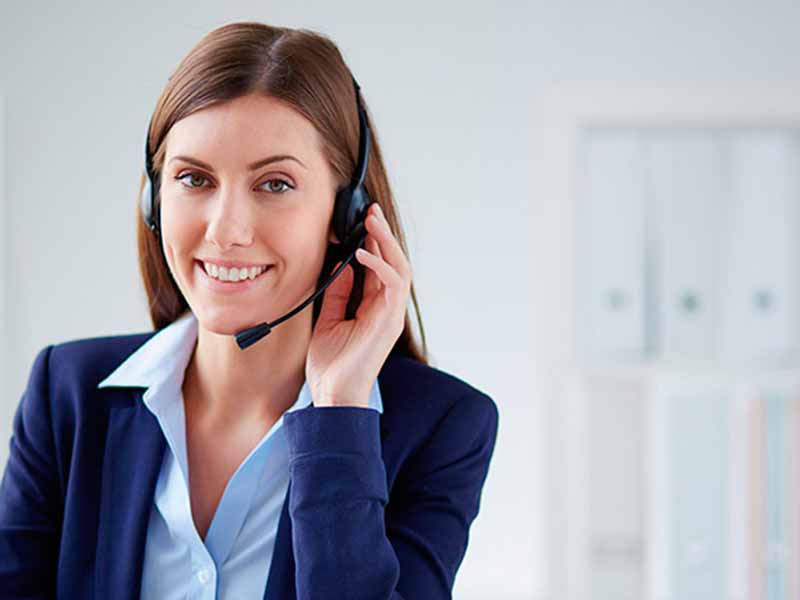 Conviértete en un Experto en Atención Telefónica Bilingüe Curso en Línea